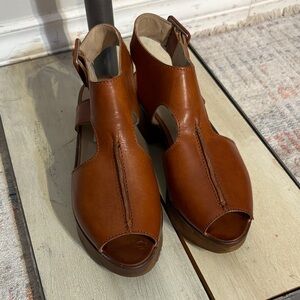 italian leather clog style sandals with wooden heel size 39